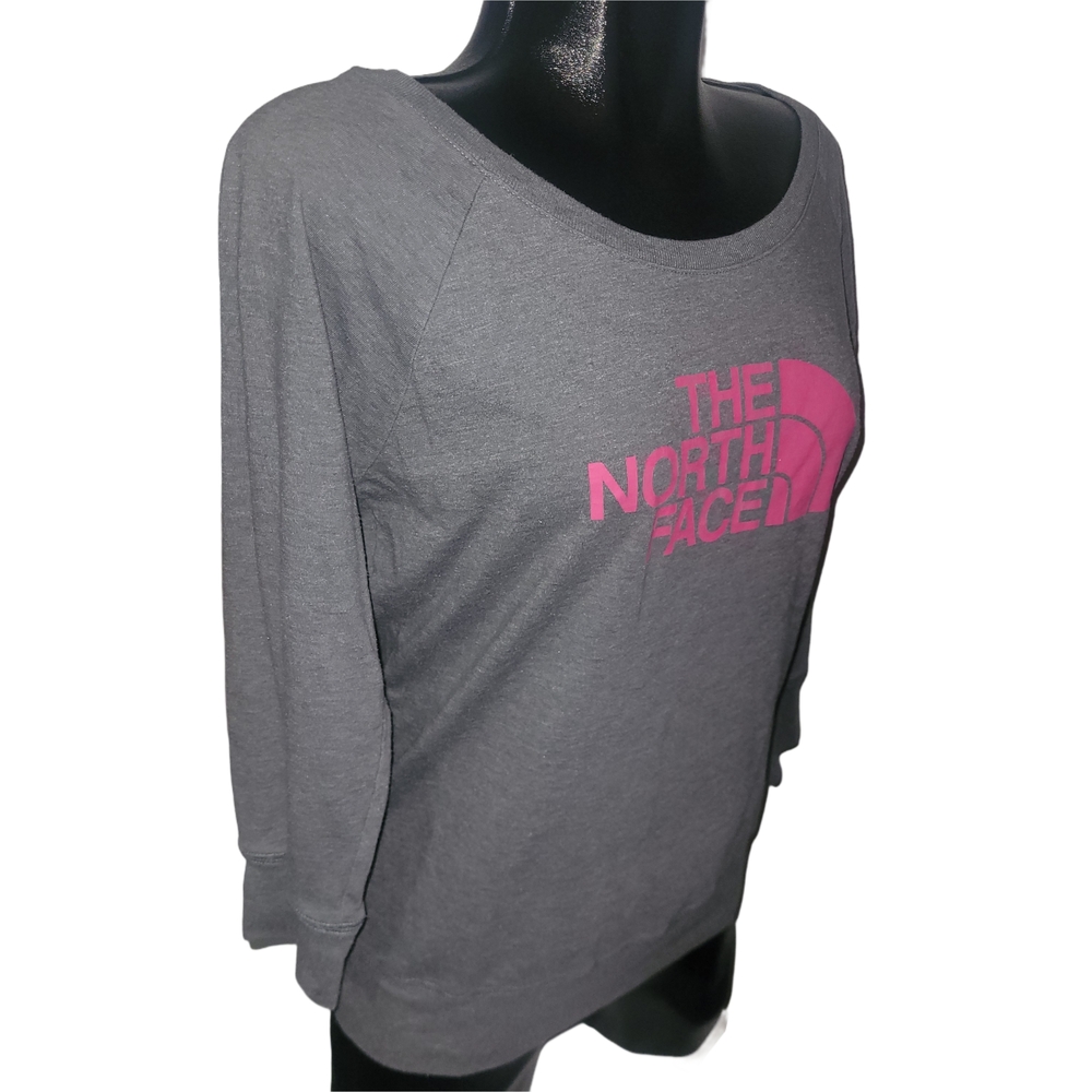 The North Face Gray Sweatshirt with Pink Logo Front and Cropped Sleeves Size M - Picture 2 of 6